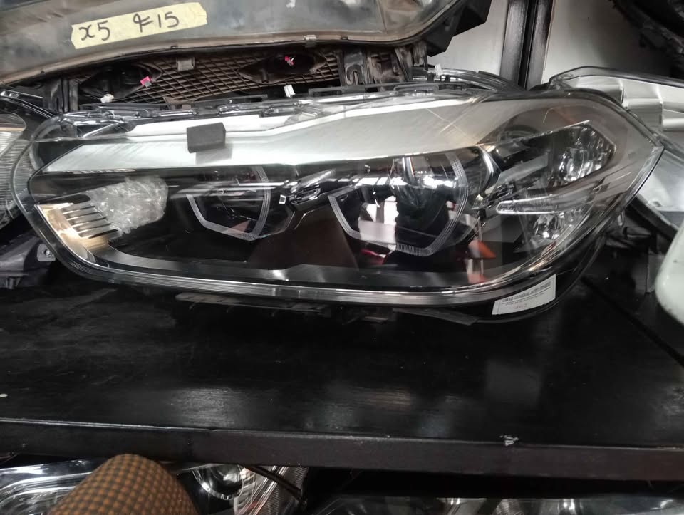 BMW X2 F39 Headlight  Used Auto Body Spare Parts at Sema Spare Center. Affordabl - Private Seller