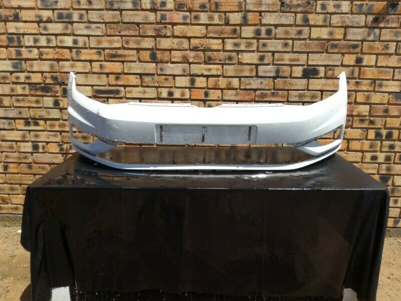 Volkswagen Golf 7 Facelift Front Bumper - Private Seller Volkswagen Golf 7 Facelift Front Bumper - Private Seller