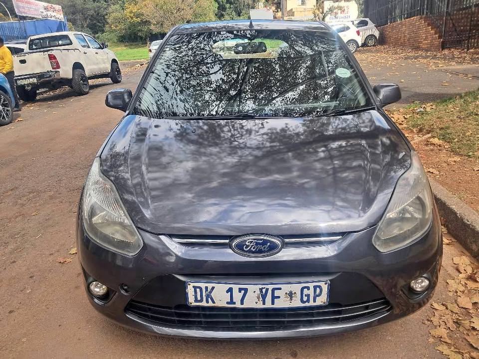 Ford Figo 1.4 hatchback 2012 for sale