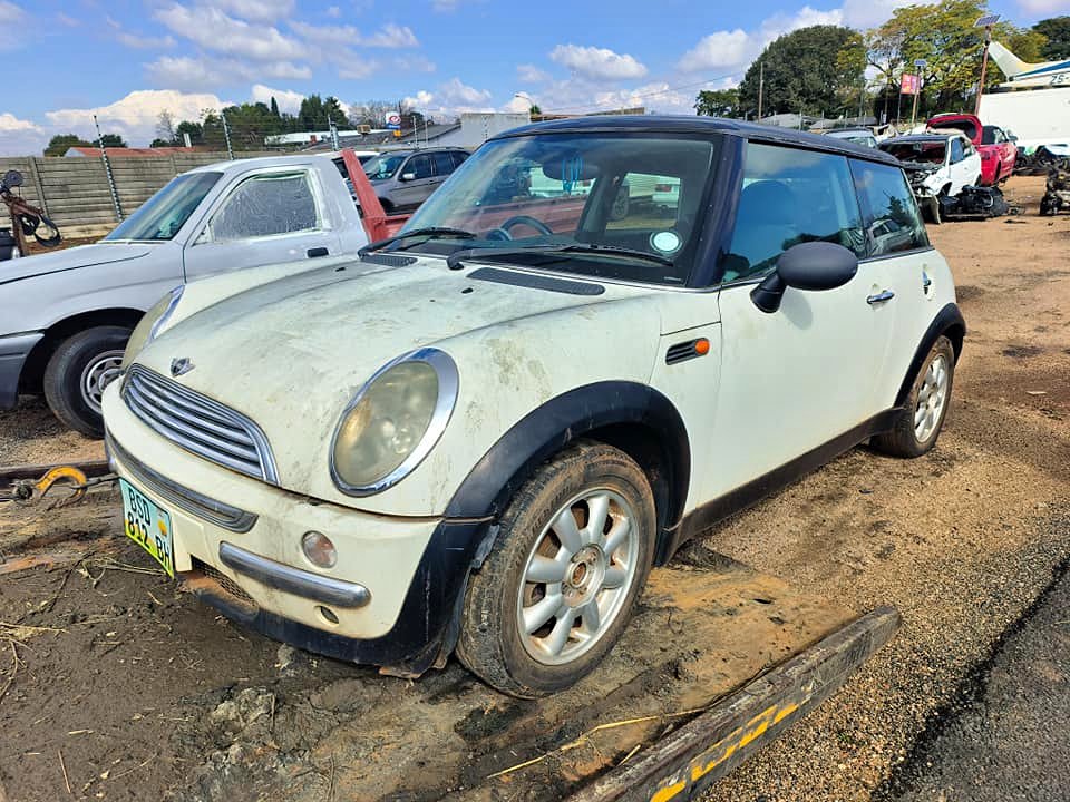 Mini Cooper Stripping for Spares - Private Seller Mini Cooper Stripping for Spares - Private Seller