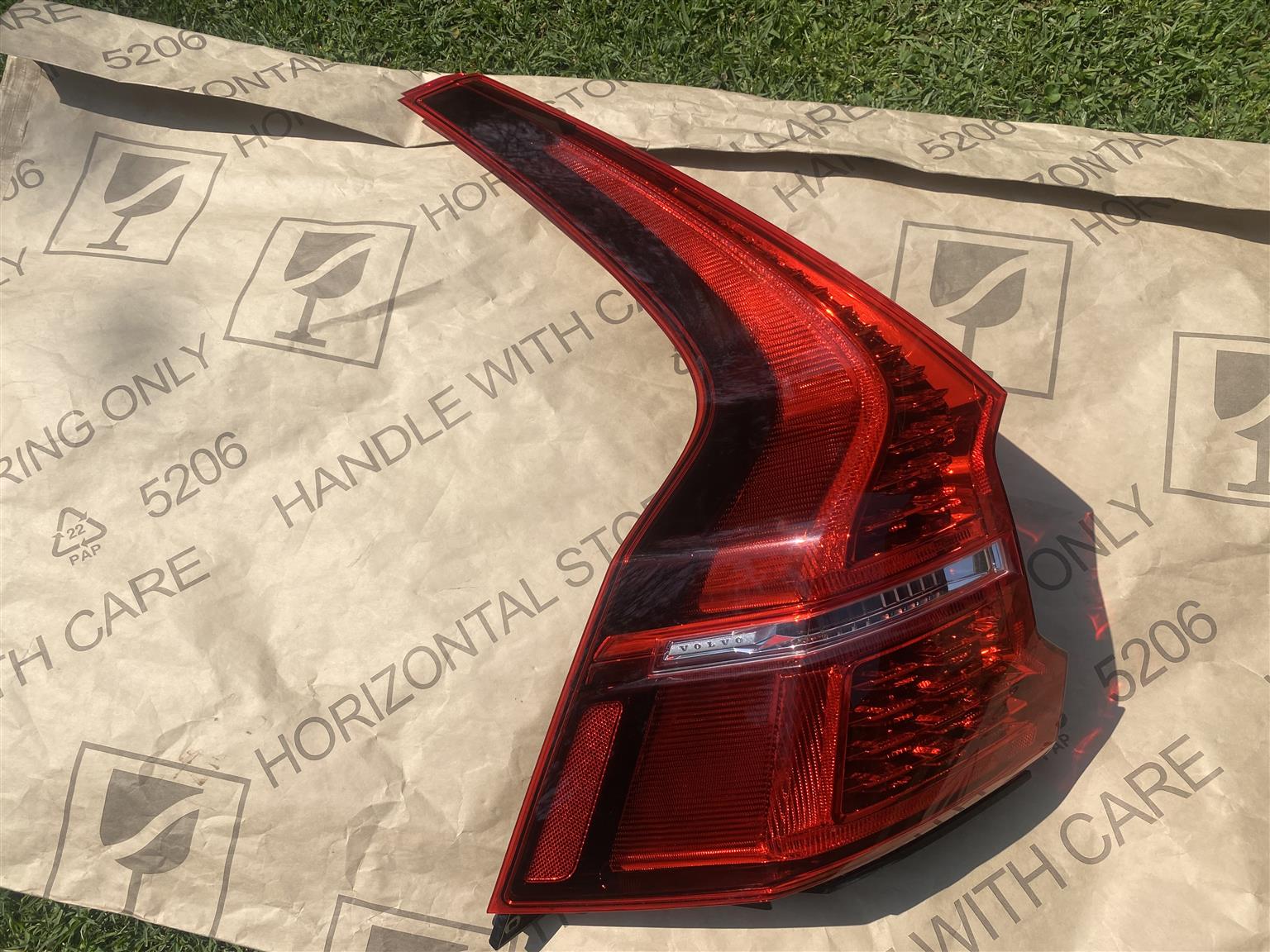 2023 VOLVO XC60 FULL LED TAIL LIGHT LEFT SIDE FOR SALE. IN PRISTINE CONDITION - Private Seller 2023 VOLVO XC60 FULL LED TAIL LIGHT LEFT SIDE FOR SALE. IN PRISTINE CONDITION - Private Seller