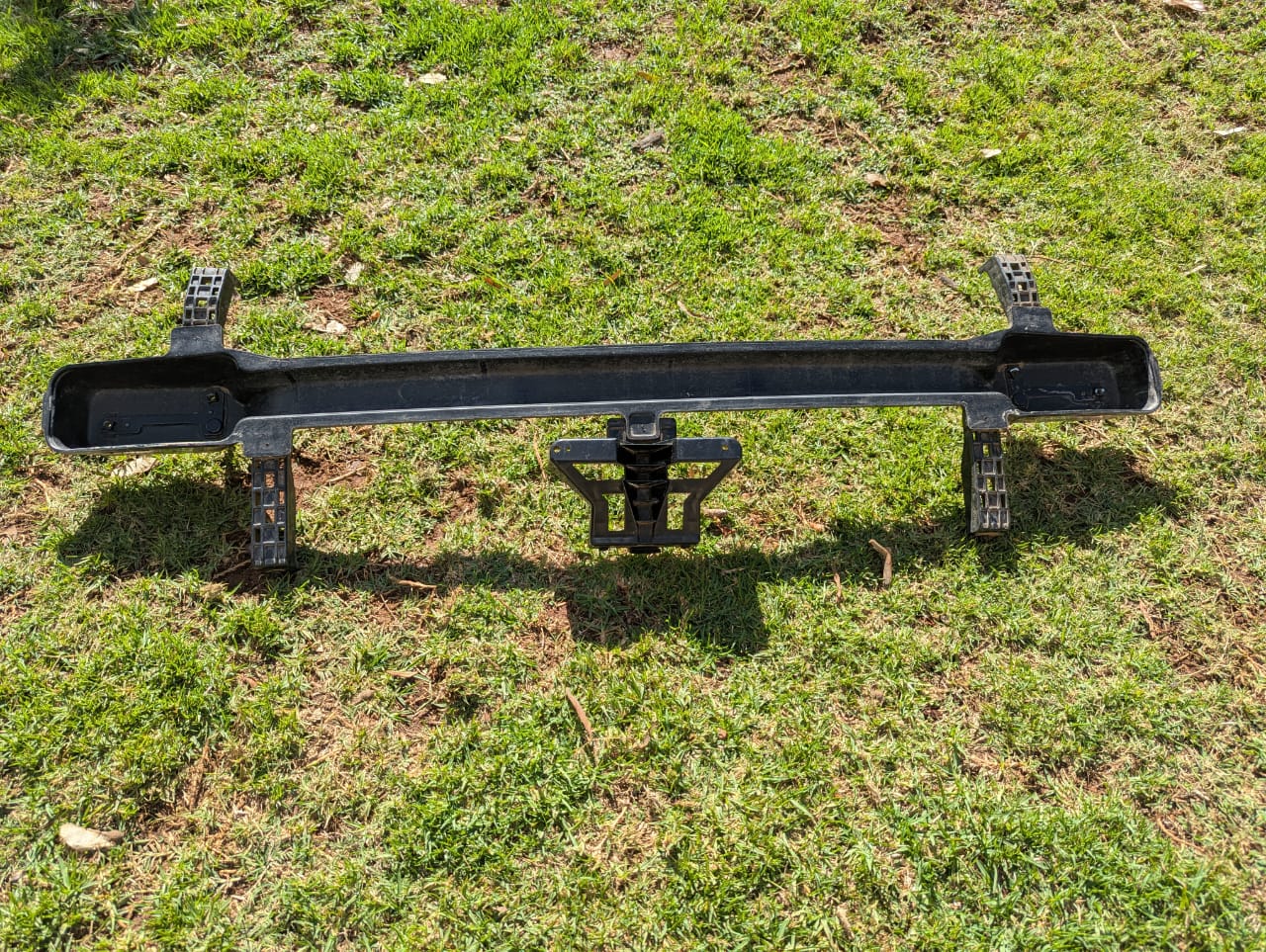 Rear bumper reinforcement HYUNDAI i20 for 2012 model available for sale. - Private Seller