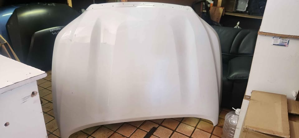 Nissan navara Bonnet New shape for sale - Private Seller Nissan navara Bonnet New shape for sale - Private Seller