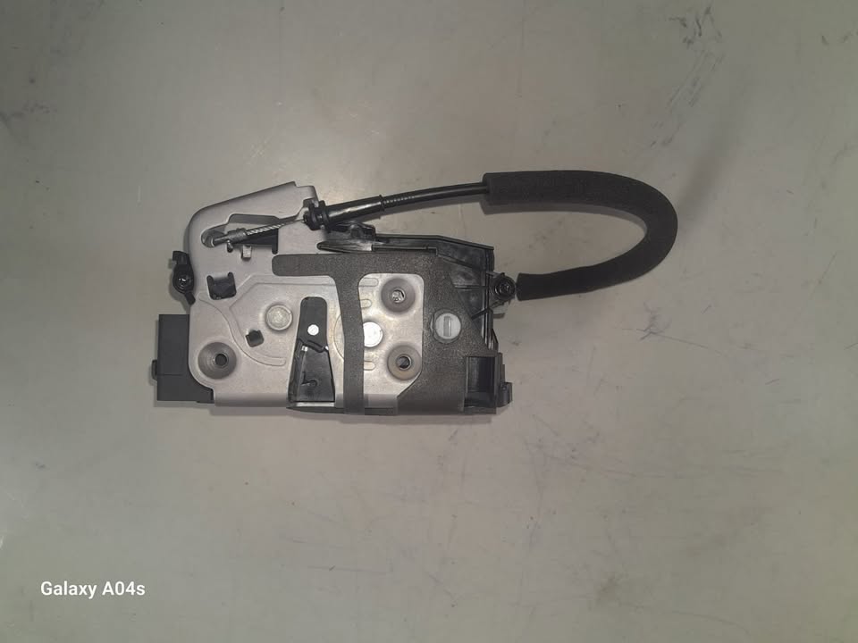FORD ECOSPORT 2013 & UPWARDS BOOTLOCK FOR SALE - Private Seller FORD ECOSPORT 2013 & UPWARDS BOOTLOCK FOR SALE - Private Seller