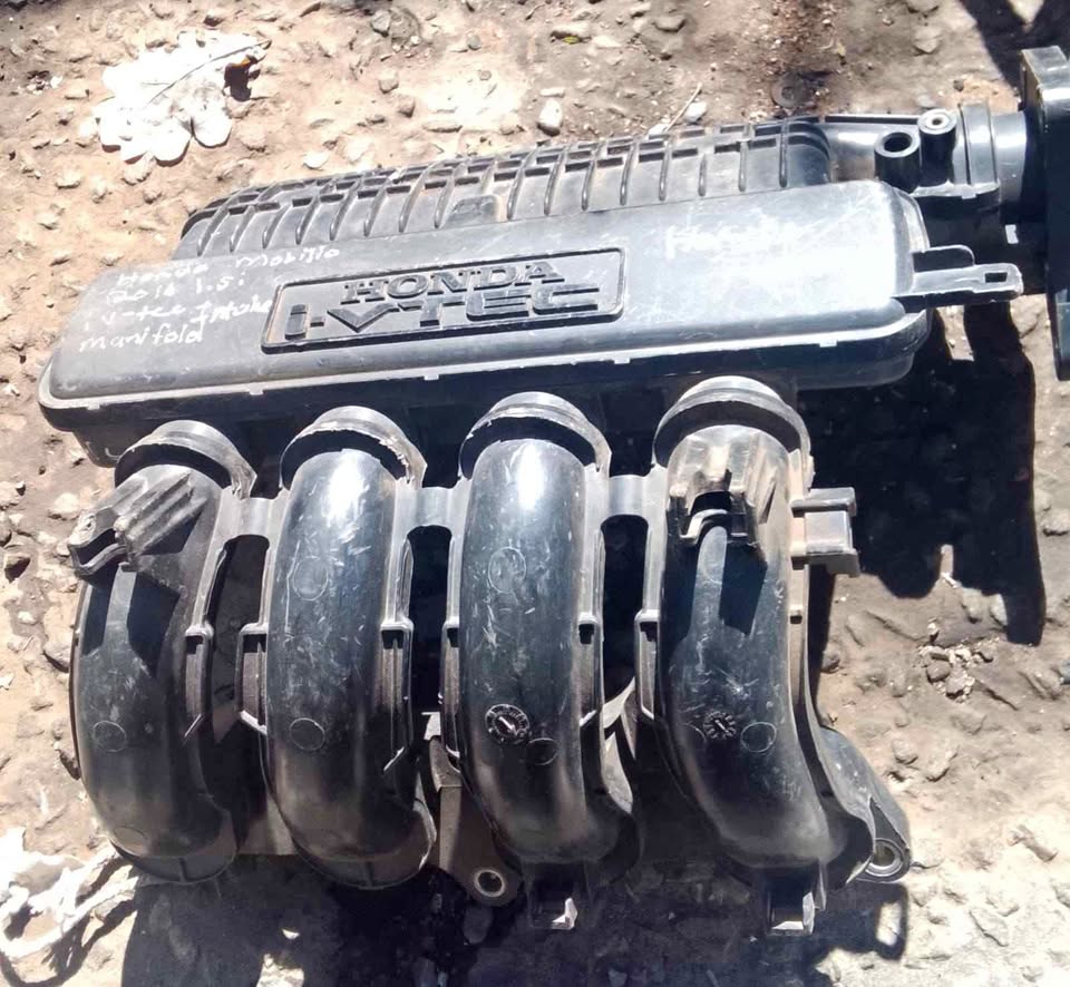 Honda Mobilio 2016 1.5i iv-tec intake manifold - Private Seller Honda Mobilio 2016 1.5i iv-tec intake manifold - Private Seller