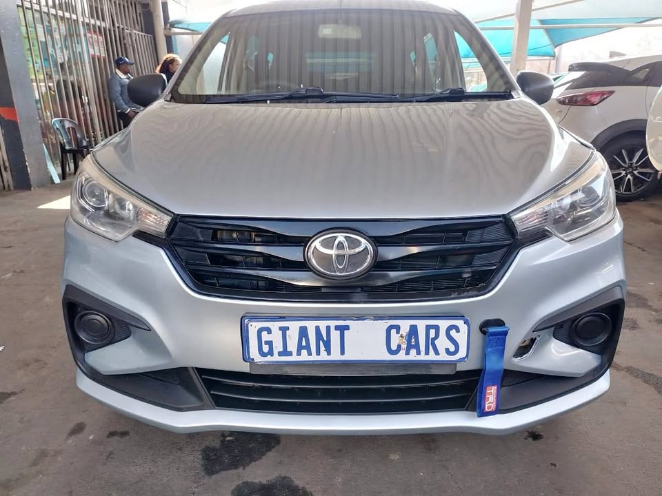 Toyota Rumion 1.5  7 seats