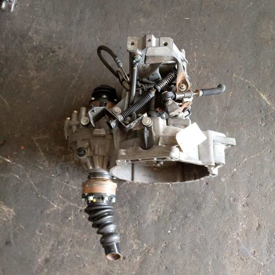 Volkswagen (VW) 5 Speed Manual Gearbox for Sale - Private Seller Volkswagen (VW) 5 Speed Manual Gearbox for Sale - Private Seller