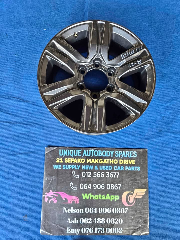 Toyota Hilux GD6 17" Mag Rim