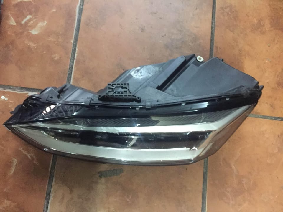 AUDi A5 /s5 2018 to 2023 headlights - Private Seller