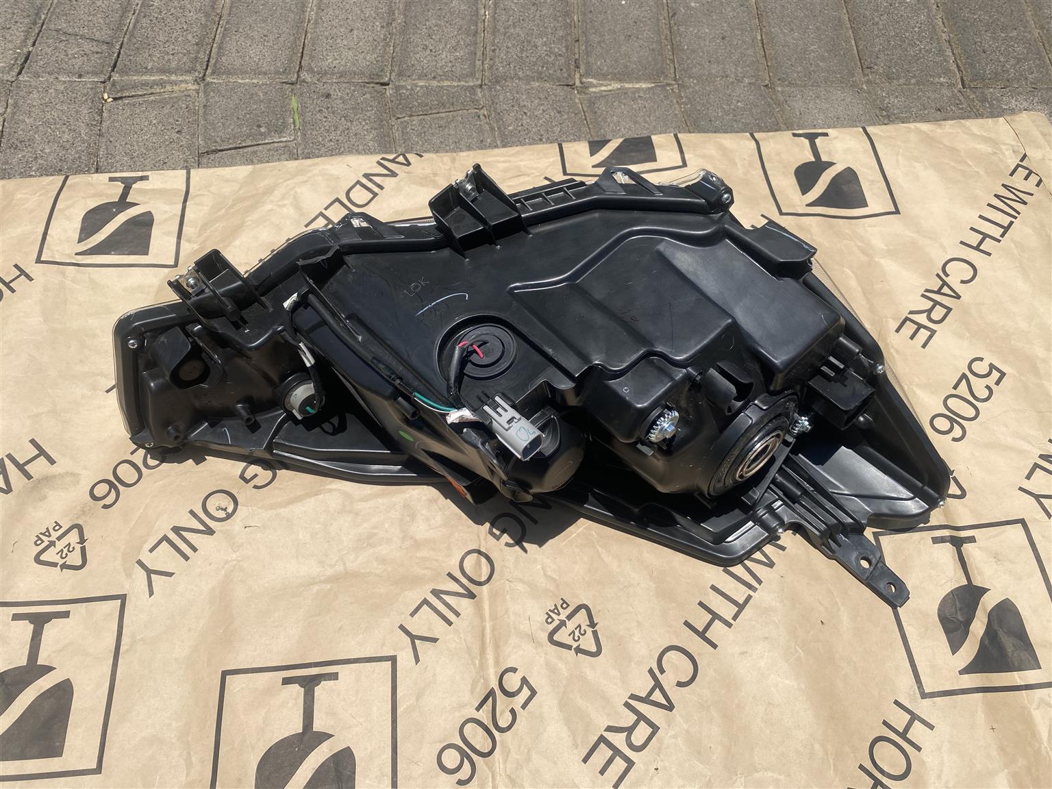 2024 SUZUKI ERTIGA/TOYOTA RUMION HEADLIGHT LEFT SIDE FOR SALE