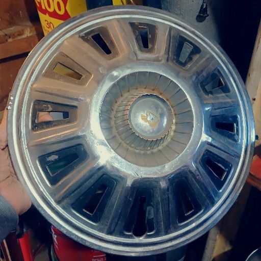 Datsun, wheel cap - Private Seller Datsun, wheel cap - Private Seller
