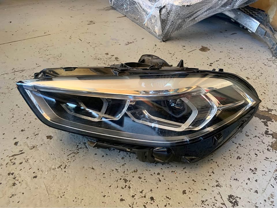 BMW F40 headlights