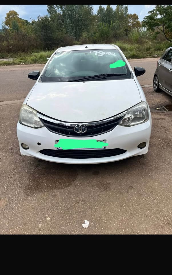 2016 TOYOTA ETIOS HATCH FOR SPARES - Private Seller 2016 TOYOTA ETIOS HATCH FOR SPARES - Private Seller