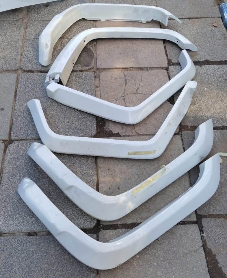 Toyota Land Cruiser 70/79 series Wheel arches - Private Seller Toyota Land Cruiser 70/79 series Wheel arches - Private Seller