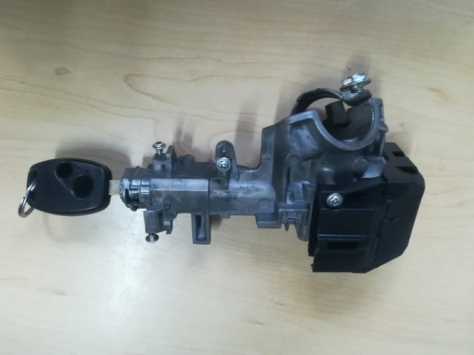 HONDA VXI IGNITION - COMPLETE - Private Seller HONDA VXI IGNITION - COMPLETE - Private Seller