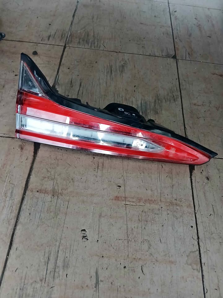 Toyota fortuner gd6 taillight - Private Seller Toyota fortuner gd6 taillight - Private Seller