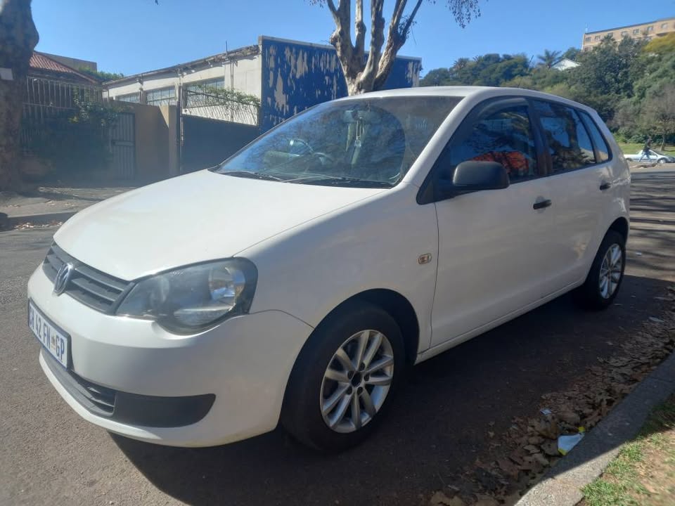 2013 VW POLO VIVO 1.4 PETROL, MANUAL, WHITE, 83000KMS