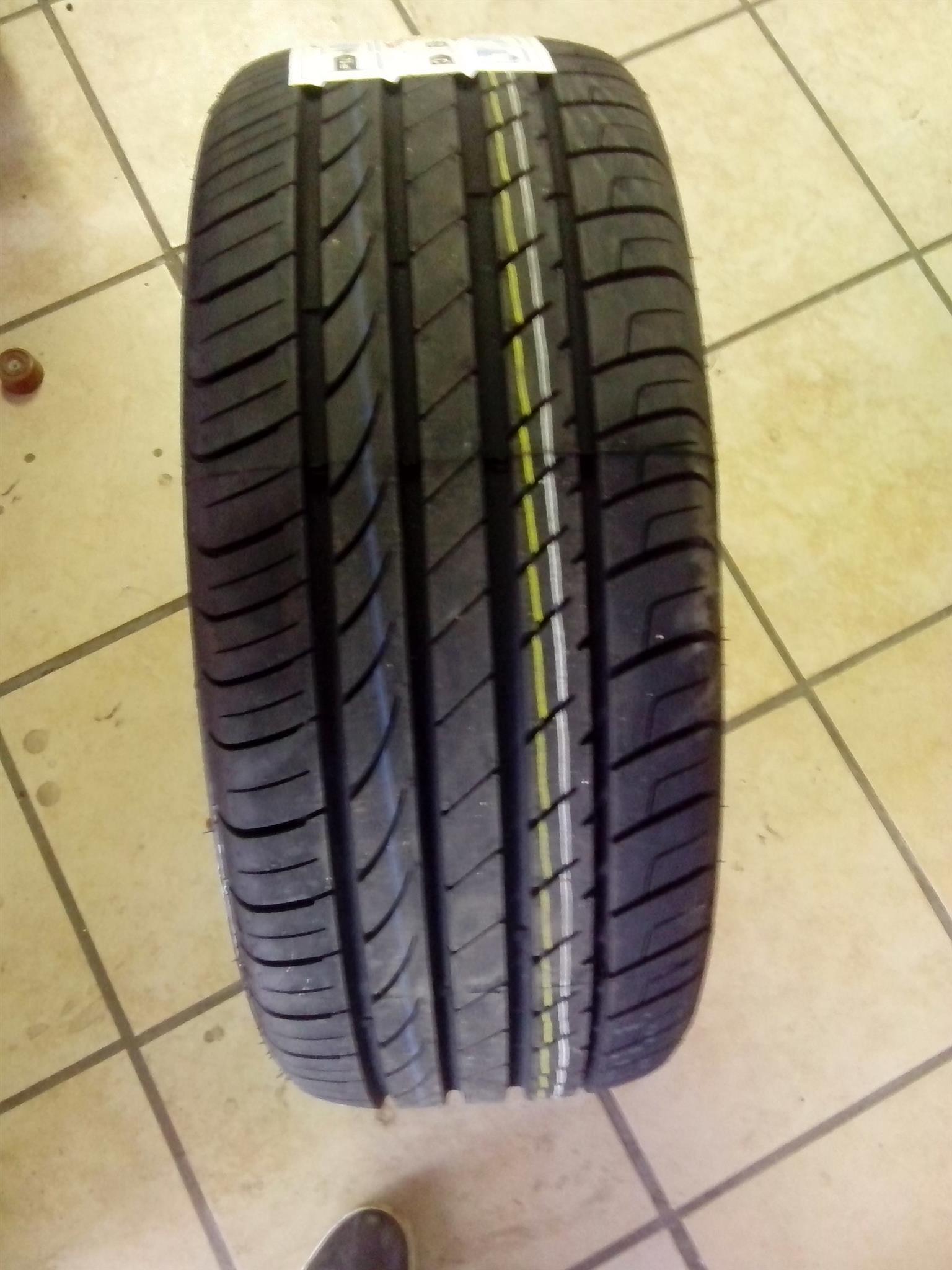 205 40 17 brand new tyre R750 Junk Mail