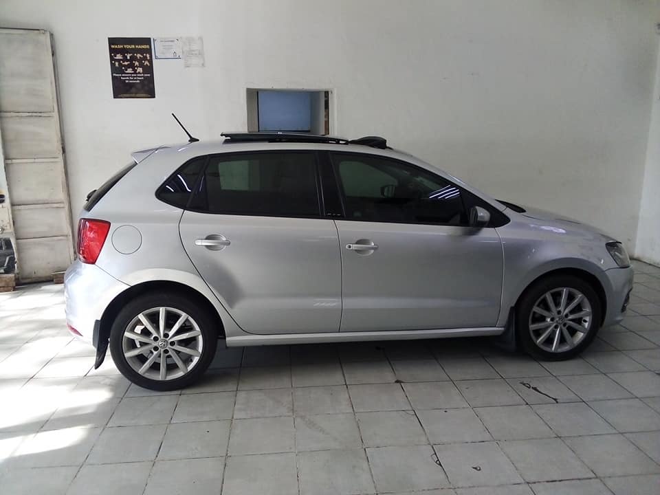 2016 VW POLO 6 1.4  Trendline ( Diesel )  72 000km Silver  Manual  Sunroof | Spare keys