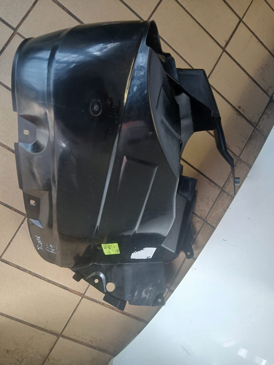 2023 RENAULT TRIBER FENDER LINER FOR SALE (RIGHT SIDE) - Private Seller 2023 RENAULT TRIBER FENDER LINER FOR SALE (RIGHT SIDE) - Private Seller