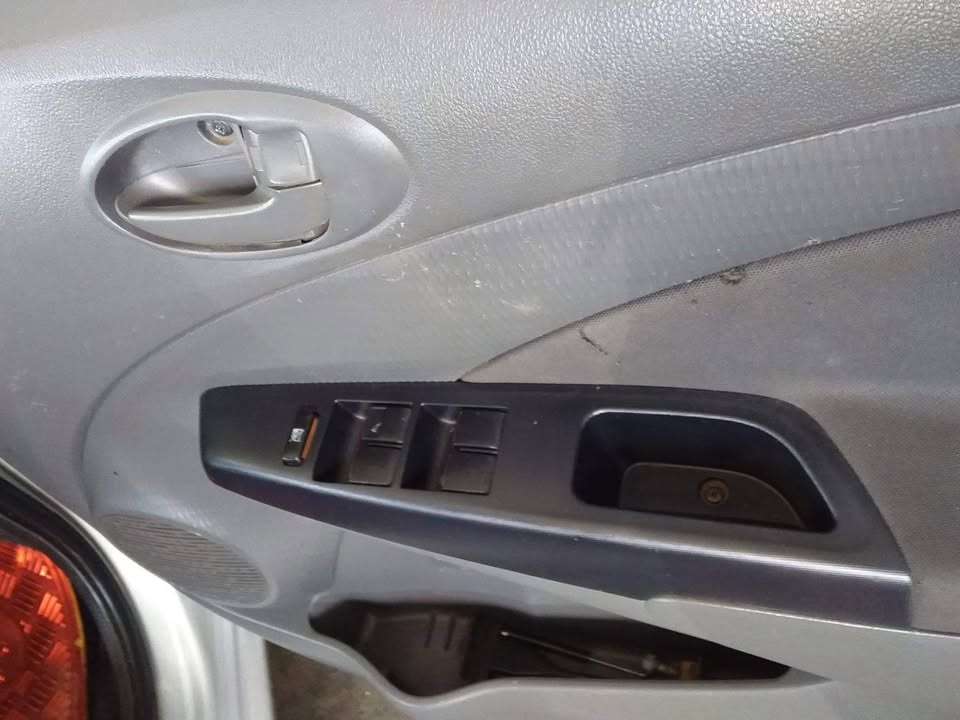 2017 Toyota Etios hatchback 2017