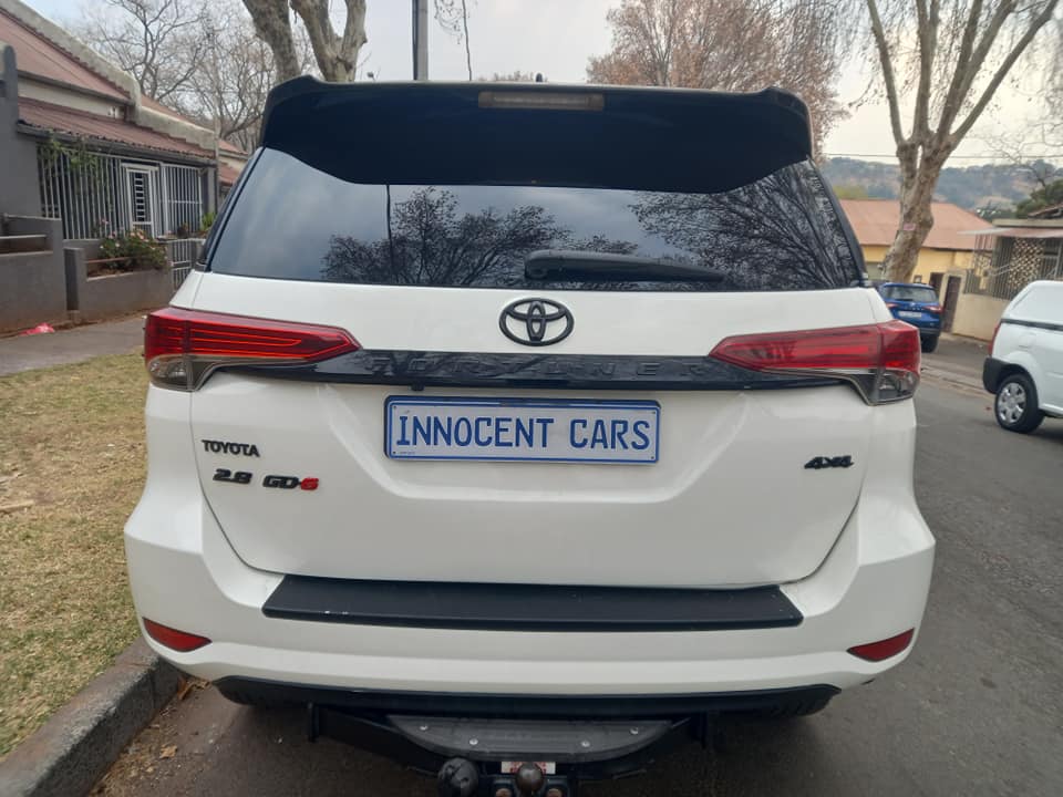 2016 TOYOTA FORTUNER 2.8 GD6 ENGINE DIESEL, D/C, AUTOMATIC 4X4, WHITE COLOR, 78,000KMS