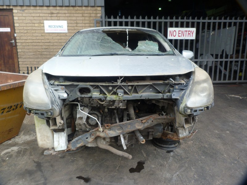 Renault Clio III 1.6 16V Manual Grey - 2012 STRIPPING FOR SPARES - Private Seller Renault Clio III 1.6 16V Manual Grey - 2012 STRIPPING FOR SPARES - Private Seller