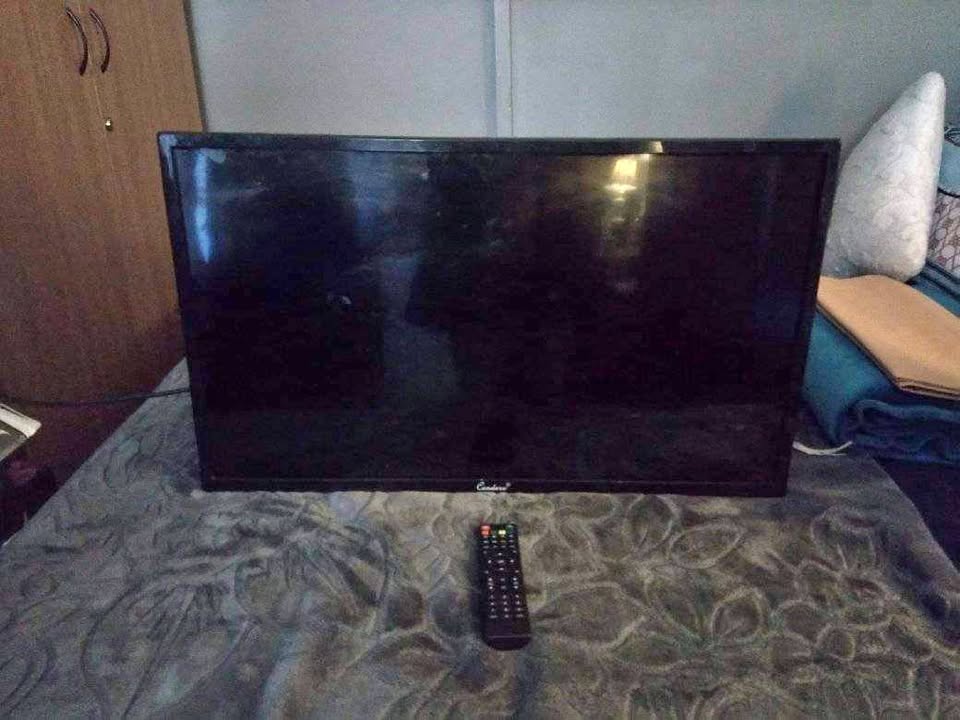 CandereLED TV. In excellent condition CandereLED TV. In excellent condition