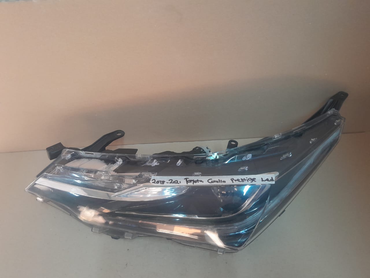 2018-2021 TOYOTA PRESTIGE RIGHT SIDE LED HEADLIGHT FOR SALE - Private Seller