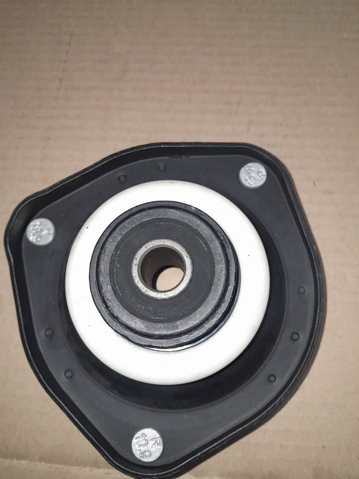 CHRYSLER VOYAGER 3.0L/ 3.3L STRUT MOUNTING FOR SALE - Private Seller CHRYSLER VOYAGER 3.0L/ 3.3L STRUT MOUNTING FOR SALE - Private Seller