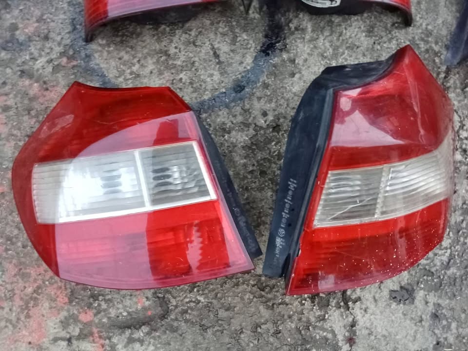 BMW 1 series tail lights set - Private Seller BMW 1 series tail lights set - Private Seller