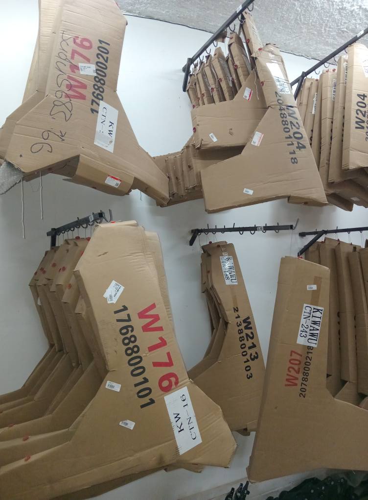 NEW MERCEDES BENZ LEFT & RIGHT FENDERS - Private Seller NEW MERCEDES BENZ LEFT & RIGHT FENDERS - Private Seller