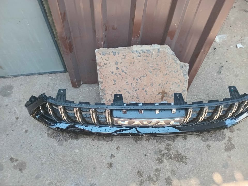 Haval jolion front main grill n - Private Seller Haval jolion front main grill n - Private Seller