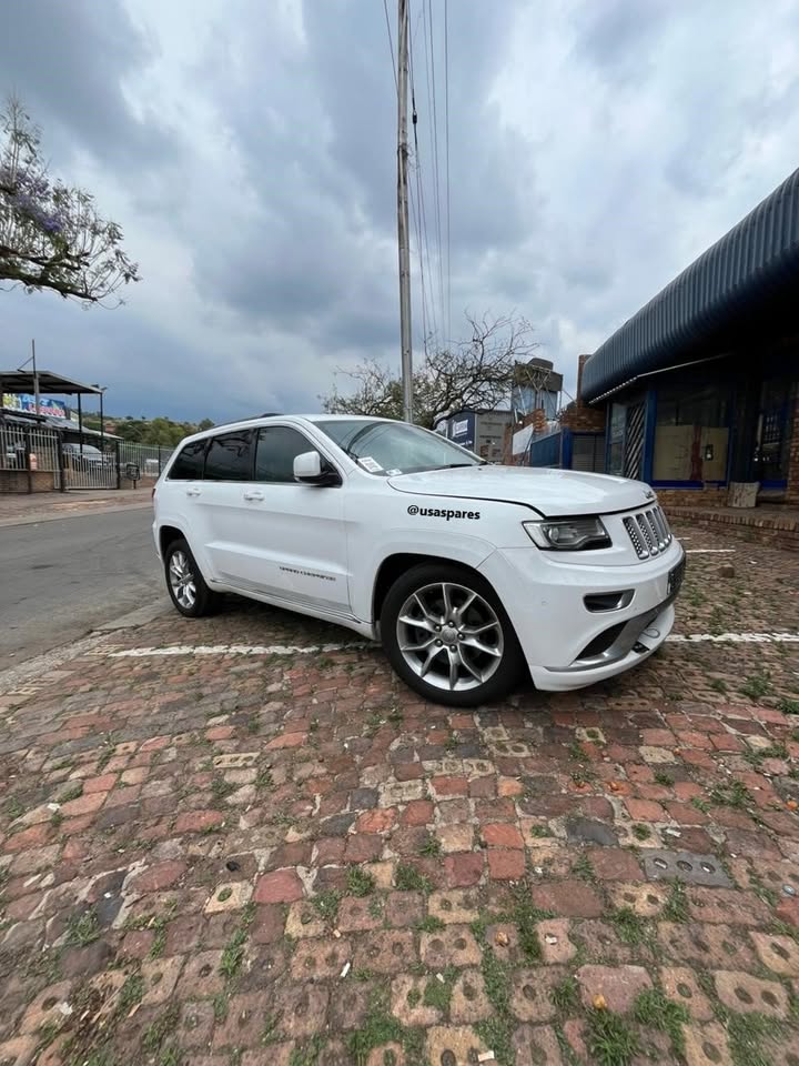 2016 Jeep Grand Cherokee 3.0 Summit Automatic Diesel – Breaking for Parts - Private Seller 2016 Jeep Grand Cherokee 3.0 Summit Automatic Diesel – Breaking for Parts - Private Seller
