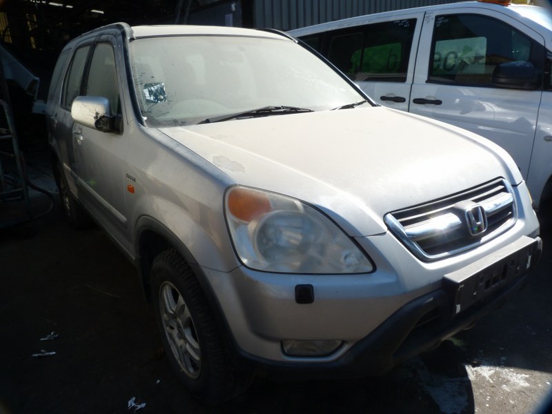 Honda CR-V 2.0 i-VTEC Manual Silver - 2004 STRIPPING FOR SPARES - Private Seller Honda CR-V 2.0 i-VTEC Manual Silver - 2004 STRIPPING FOR SPARES - Private Seller