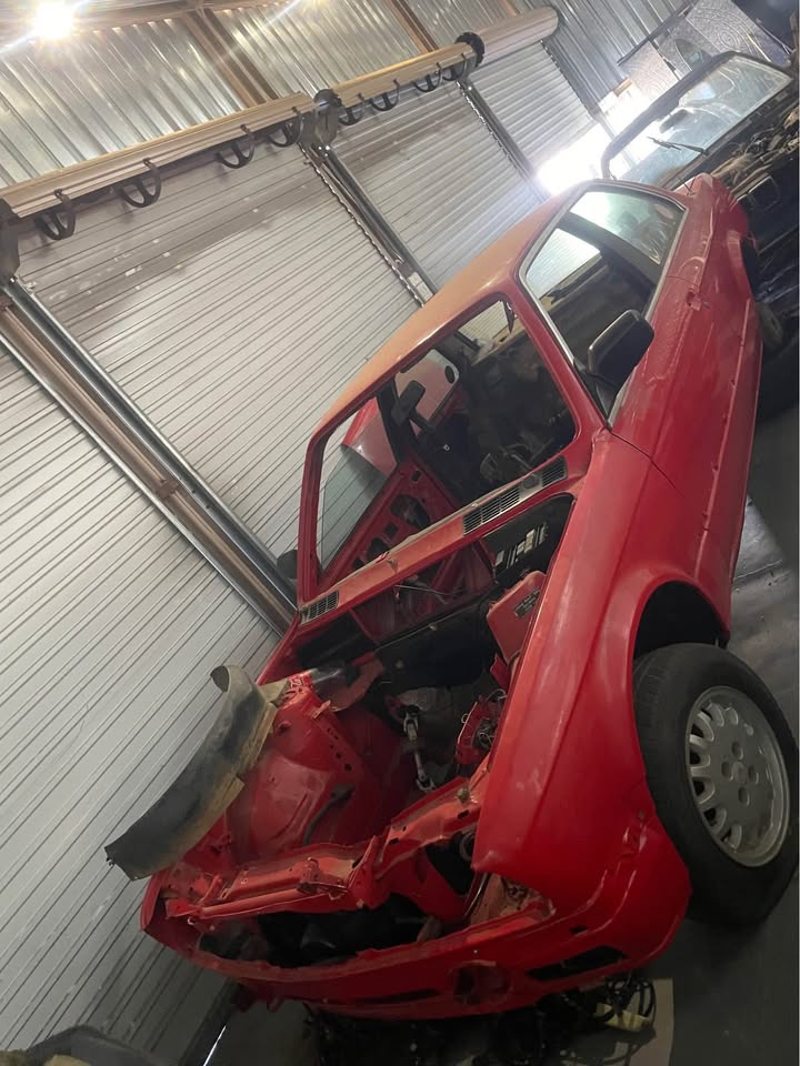 1988 BMW E30 318i Coupe (2 Door)