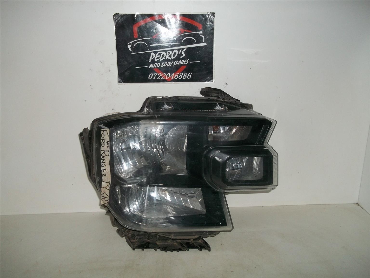 Ford Ranger (t9) right headlight - Private Seller Ford Ranger (t9) right headlight - Private Seller
