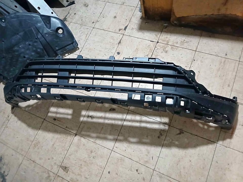 Suzuki fronx bumper spoiler - Private Seller Suzuki fronx bumper spoiler - Private Seller
