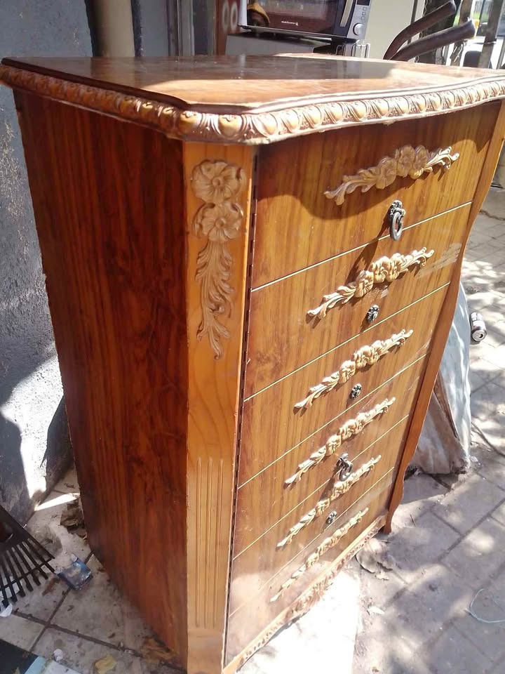 Massive wooden Cupboard still vibrant Massive wooden Cupboard still vibrant
