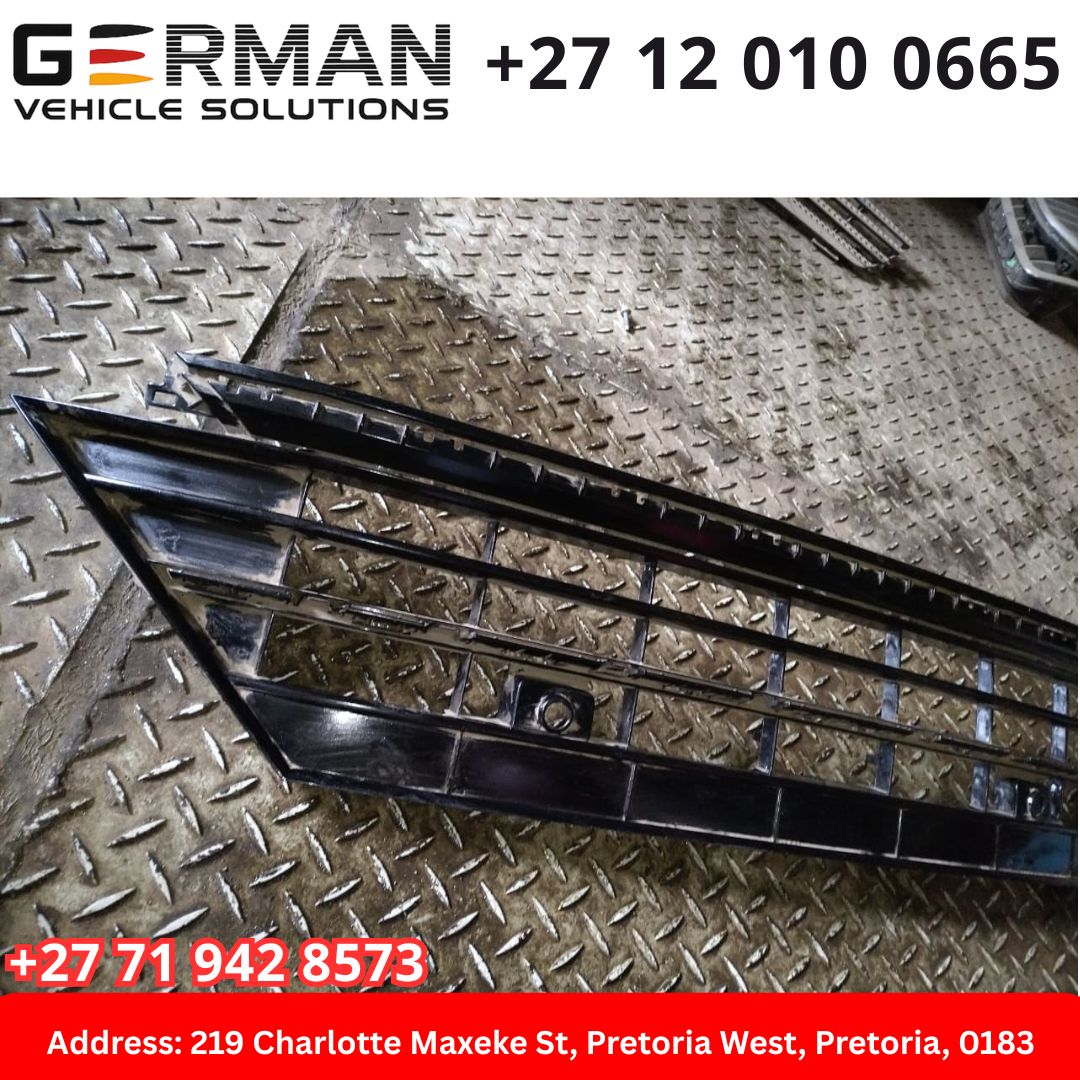 Volkswagen Tiguan front bumper grill for sale second hand - Private Seller