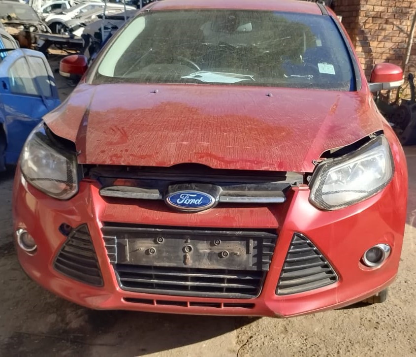 2012 FORD FOCUS 1.6 STRIPPING FOR SPARES