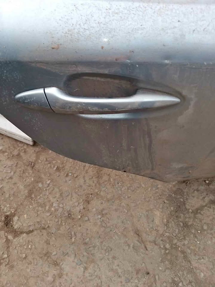 Lexus IS250 right rear door handle