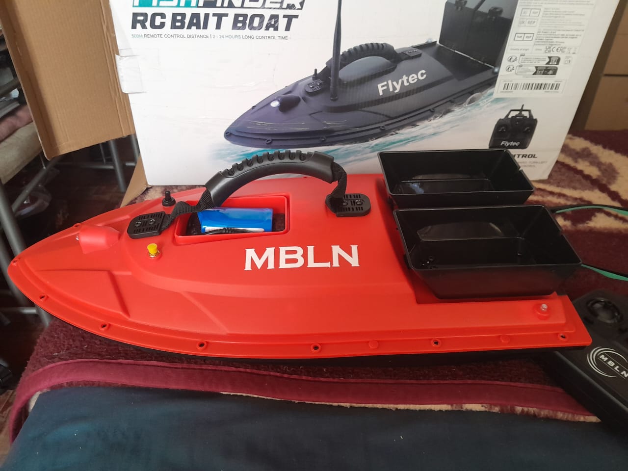 Bait boats,red