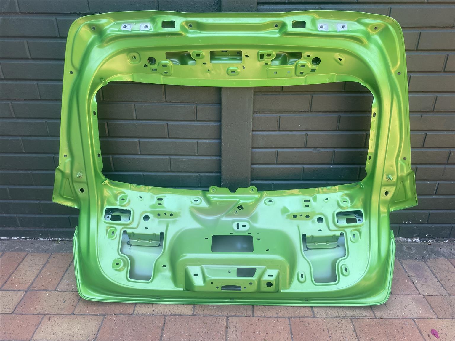 2025 OPEL MOKKA TAILGATE SHELL FOR SALE. IN PRISTINE CONDITION - Private Seller 2025 OPEL MOKKA TAILGATE SHELL FOR SALE. IN PRISTINE CONDITION - Private Seller