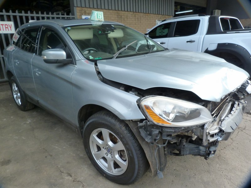 Volvo XC60 2.0T Powershift AT Silver - 2010 STRIPPING FOR SPARES - Private Seller Volvo XC60 2.0T Powershift AT Silver - 2010 STRIPPING FOR SPARES - Private Seller