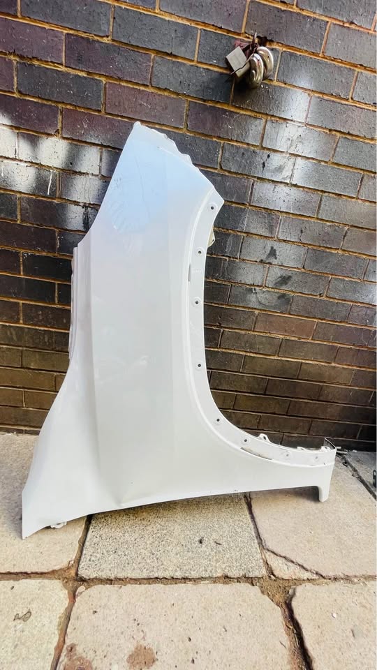 Toyota Fortuner GD6 fender - Private Seller Toyota Fortuner GD6 fender - Private Seller