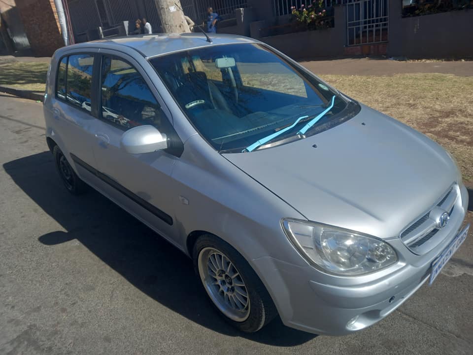 2008 HYUNDAI GETZ 1.6 ENGINE PETROL, MANUAL, SILVER COLOR, MILEAGE 178000KMS,