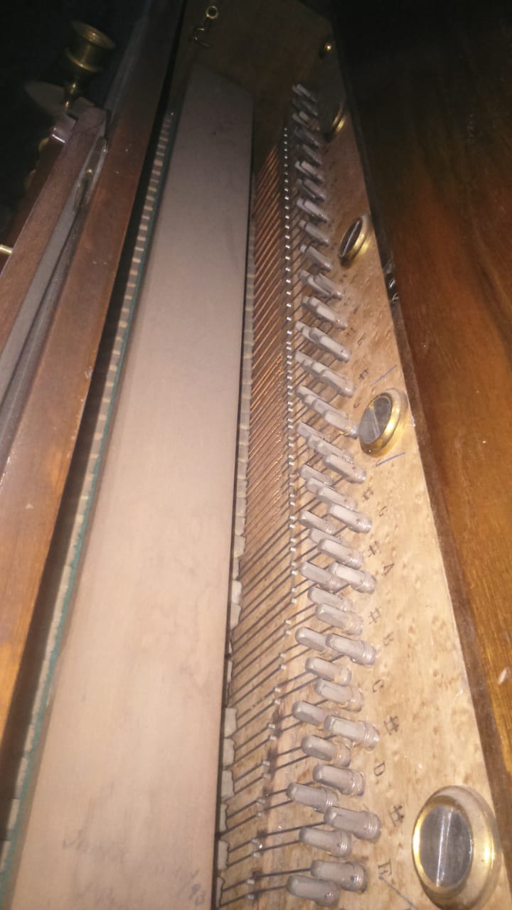 Piano Antique / Cottage Upright 1892