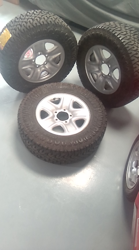 Rims & Tyres 3 available Tyre Brand New Nitto Dune