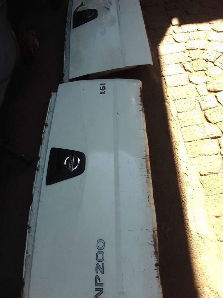 Nissan NP200 tailgate - Private Seller Nissan NP200 tailgate - Private Seller